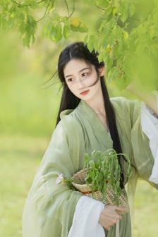 糙汉田间欢的情节发展分析